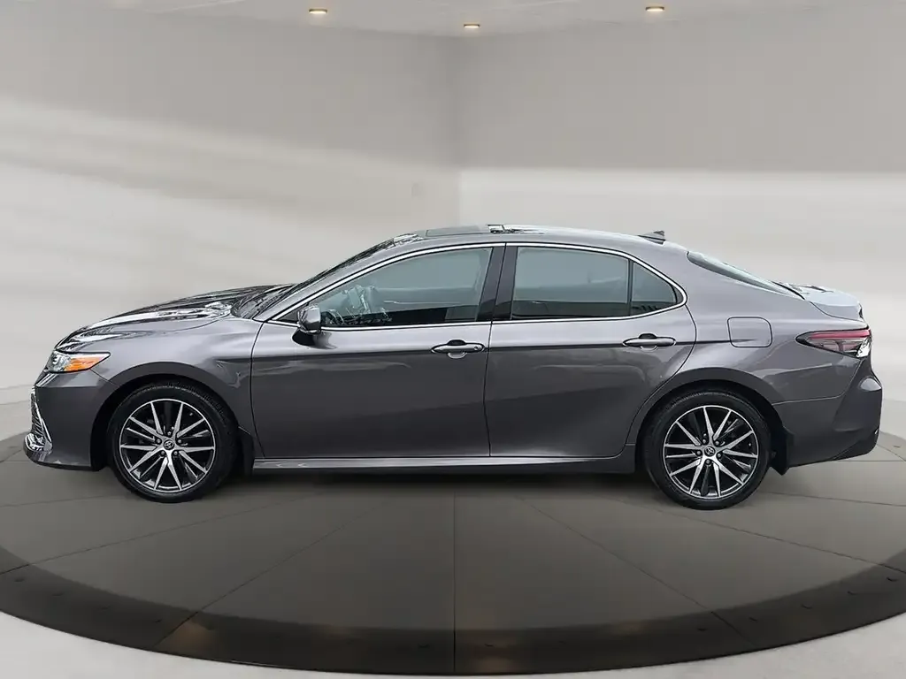 Toyota Camry 2022 photo 5