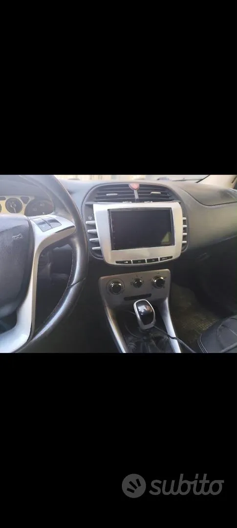 Lancia Delta 2010 photo 3