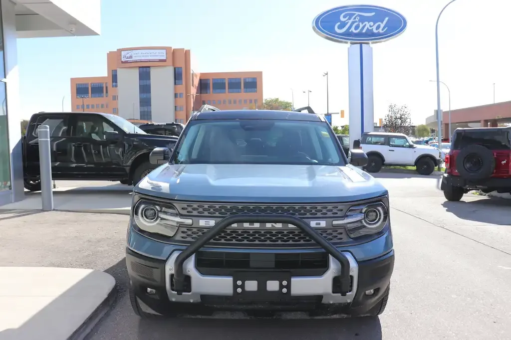 Ford Bronco Sport 2025 photo 2