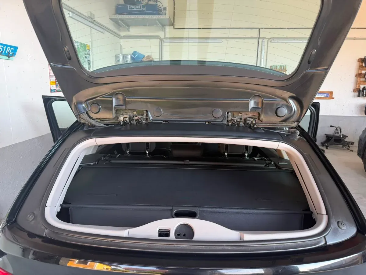 BMW 3 Series 2016 photo 2