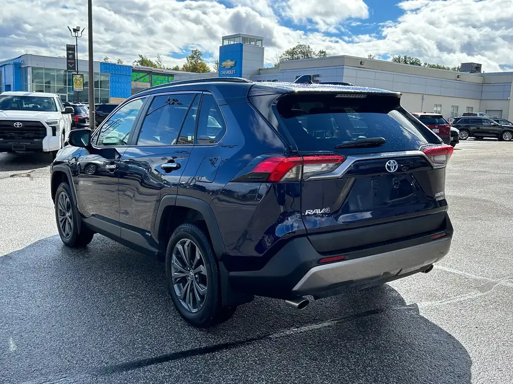 Toyota Rav4 2023 photo 3