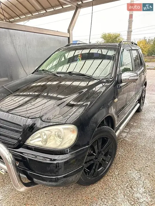 Mercedes-Benz M-Class 1999 photo 2