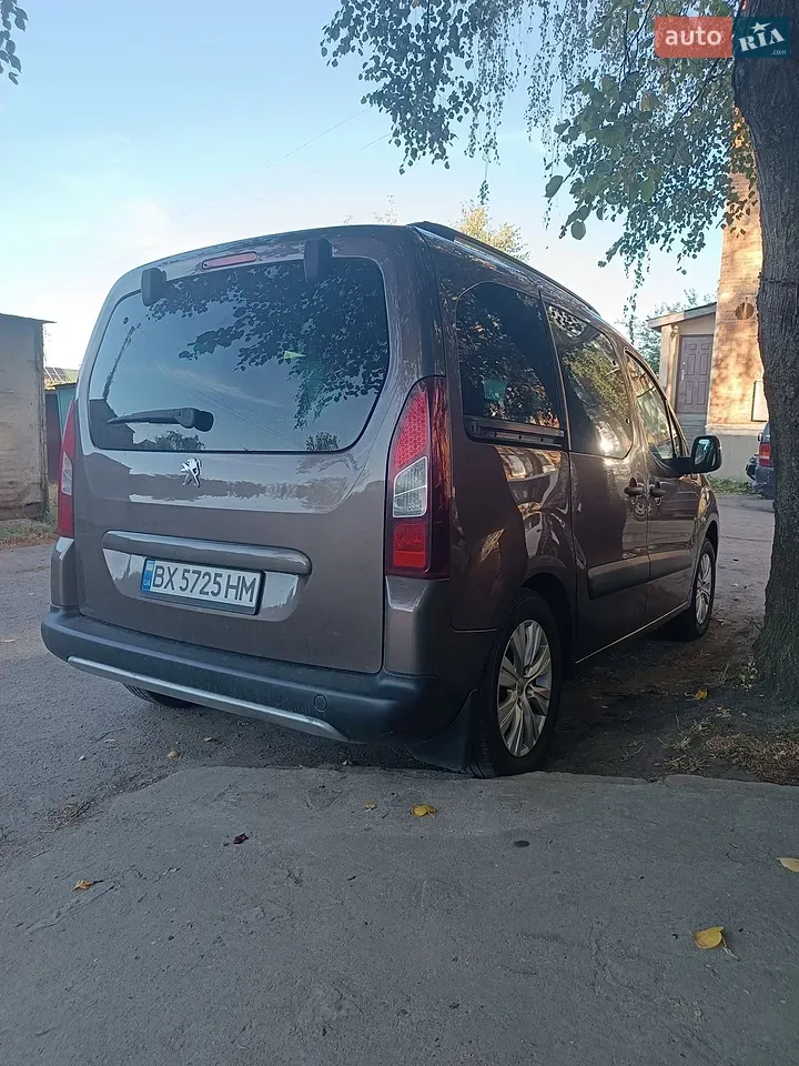 Peugeot Partner 2012 photo 2
