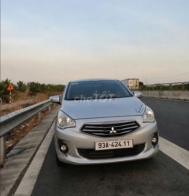 Mitsubishi Attrage 2016 photo 2