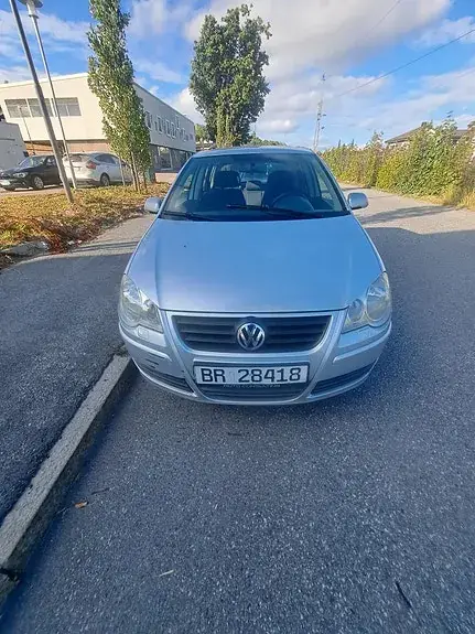 Volkswagen Polo 2006 photo 2