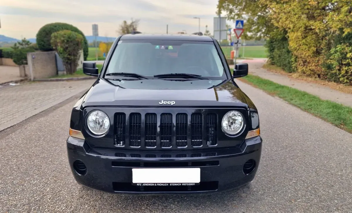 Jeep Patriot 2011 photo 3