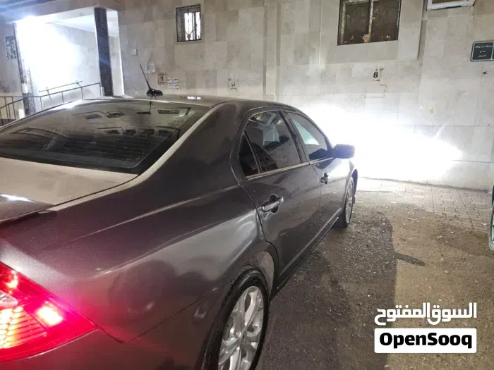 Ford Fusion 2012 photo 2