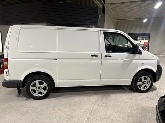 Volkswagen Transporter 2009 photo 3