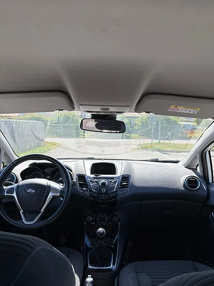 Ford Fiesta 2015 photo 3