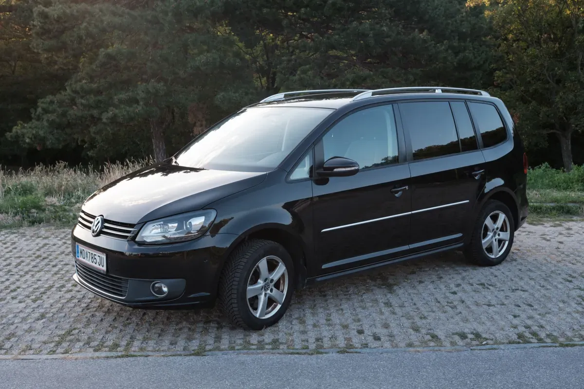 Volkswagen Touran 2013 photo 3
