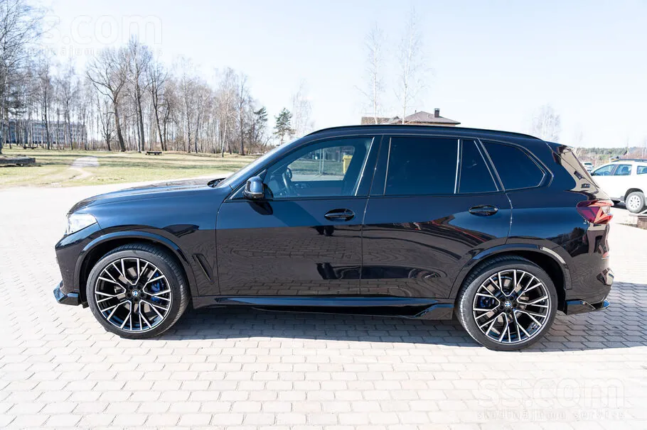 BMW X5 M50I G05 2022 photo 4