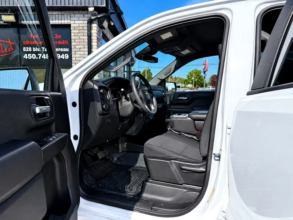 Chevrolet Silverado 1500 2023 photo 2