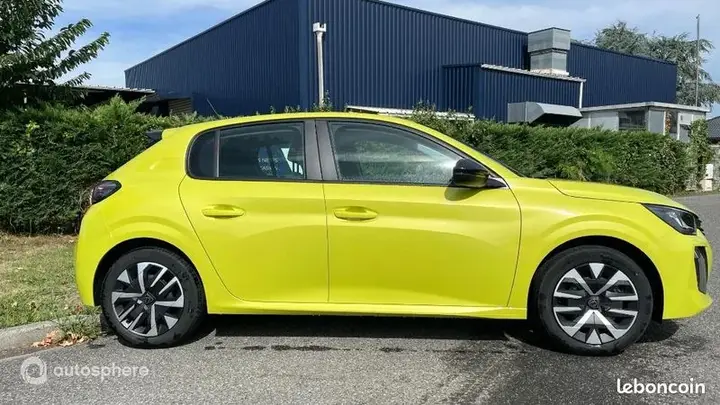 Peugeot 208 2024 photo 4