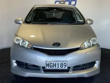 Toyota Wish 2010 photo 3