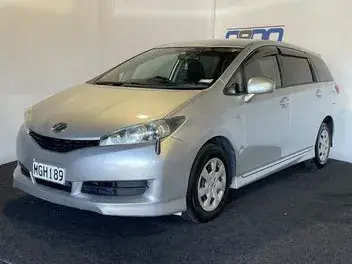 Toyota Wish 2010 photo 4