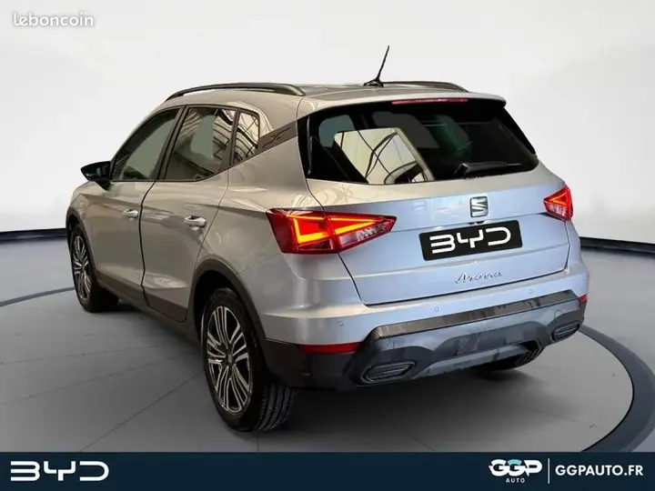 Seat Arona 2024 photo 3
