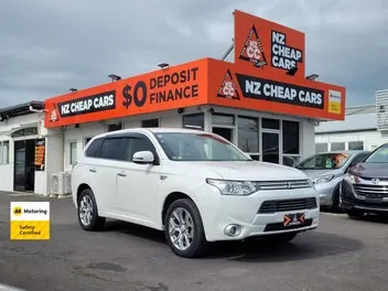 Mitsubishi Outlander 2013 photo 2
