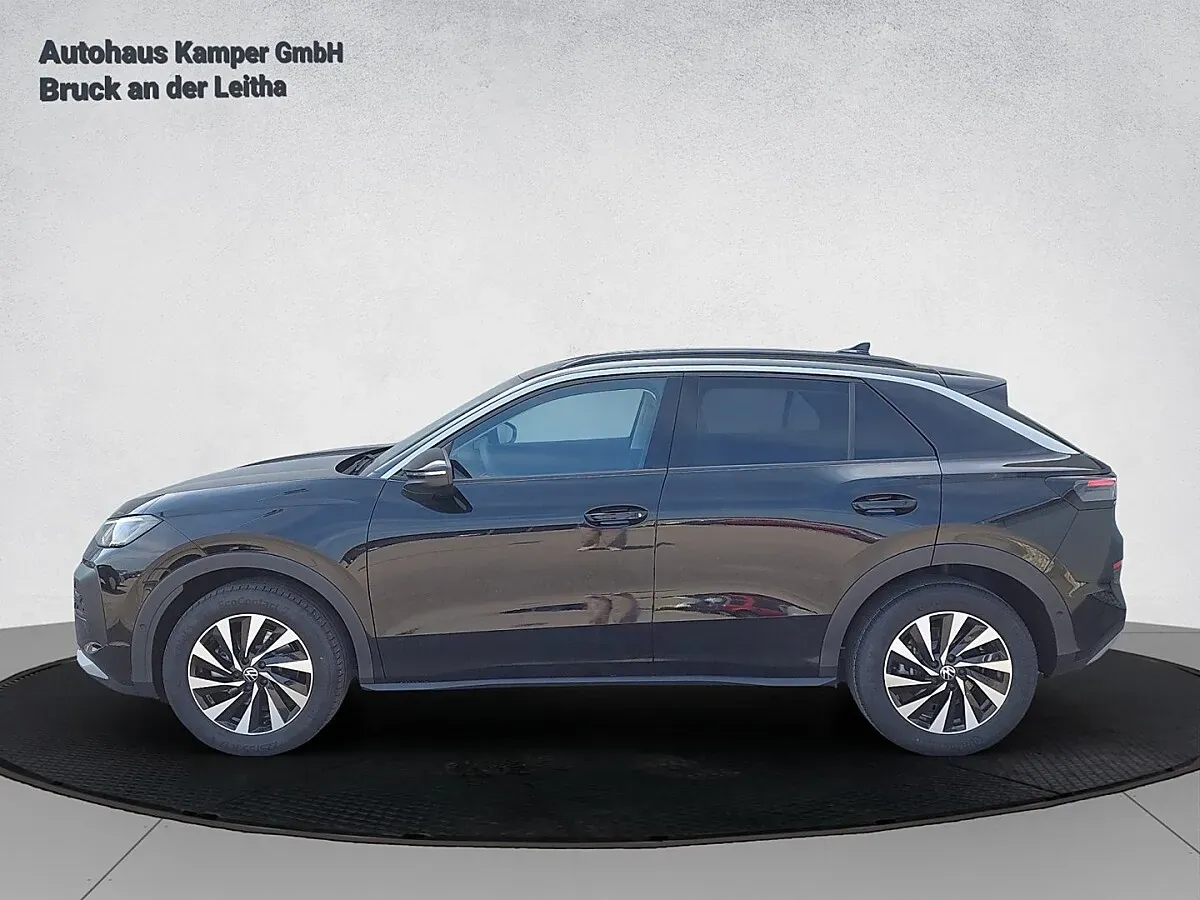 Volkswagen T-Roc Life 2026 photo 2