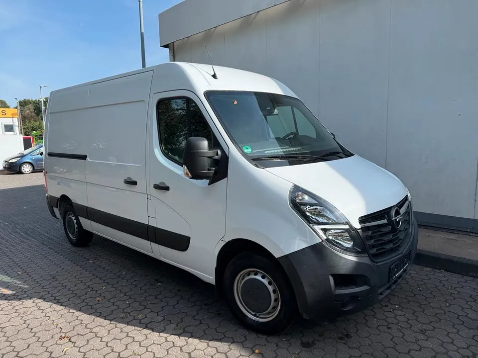 Opel Movano