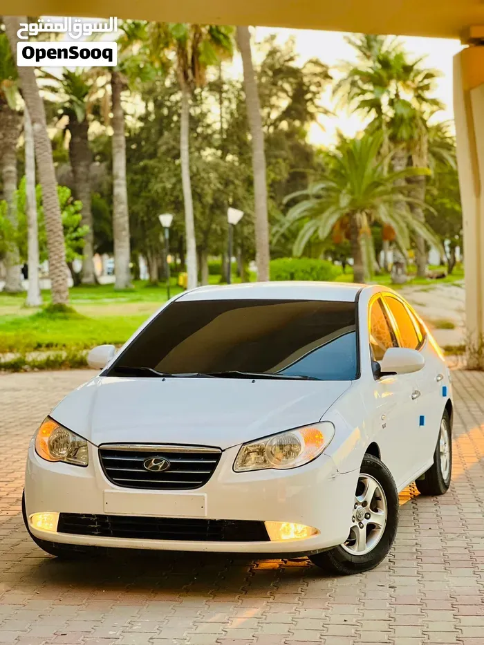 Hyundai Avante 2008 photo 2