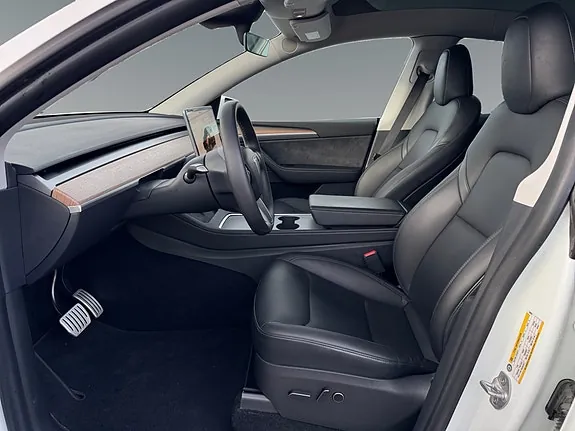Tesla Model Y 2024 photo 4