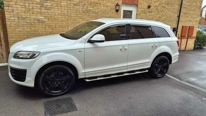 Audi Q7 2015 photo 4