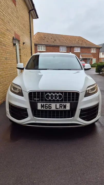 Audi Q7 2015 photo 2