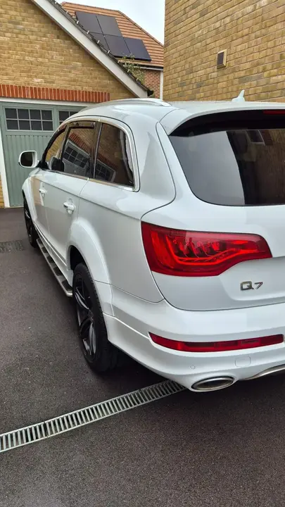 Audi Q7 2015 photo 5