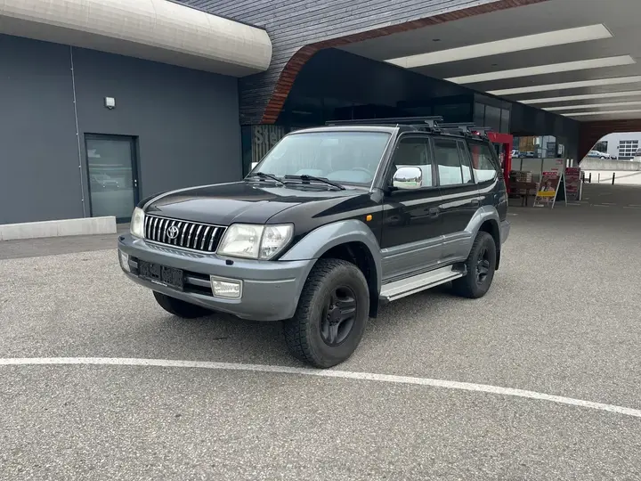Toyota Land Cruiser 1999 photo 2
