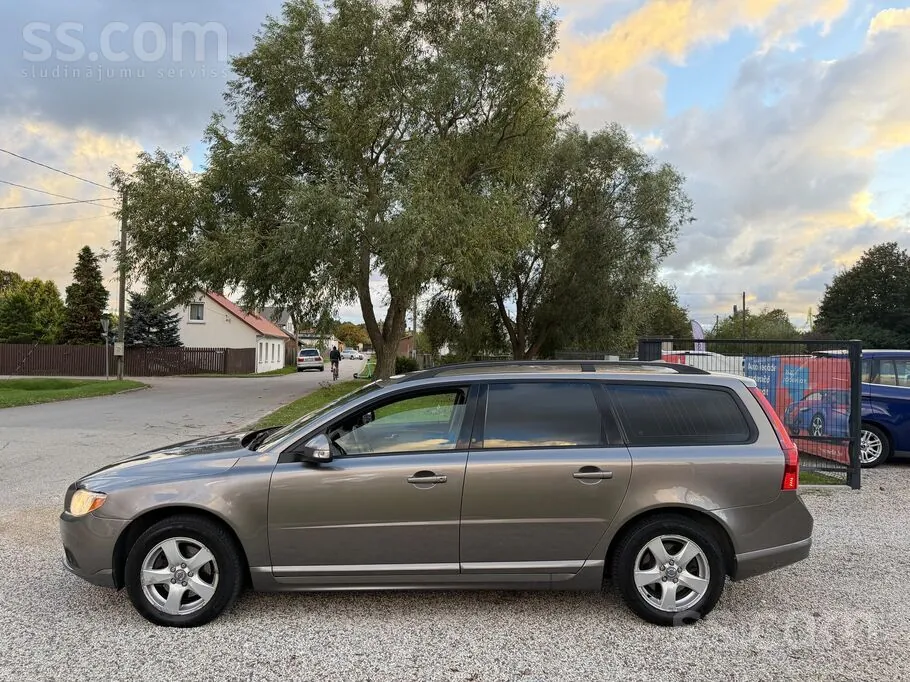 Volvo V70 2009 photo 5