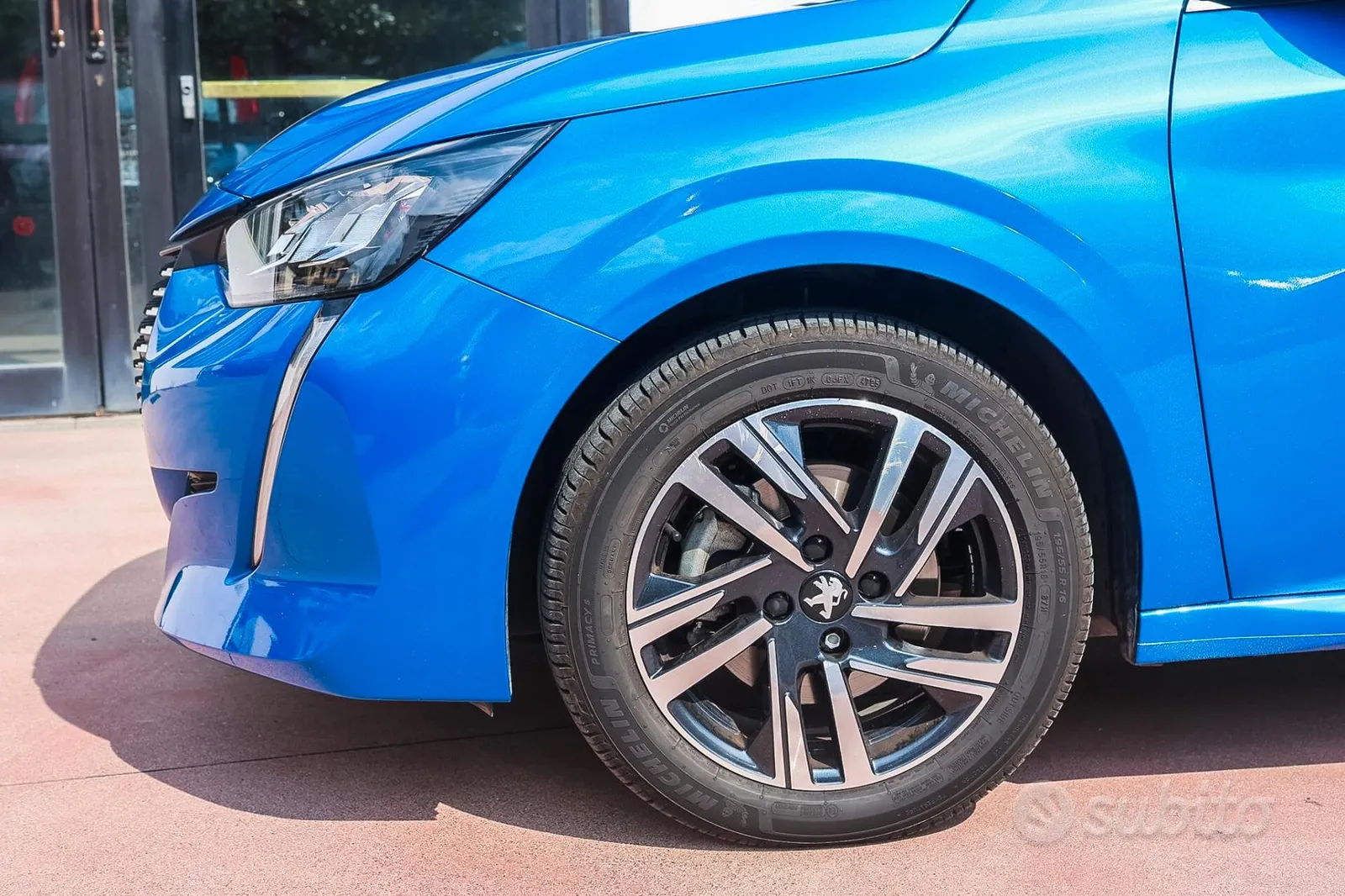 Peugeot 208 2022 photo 4