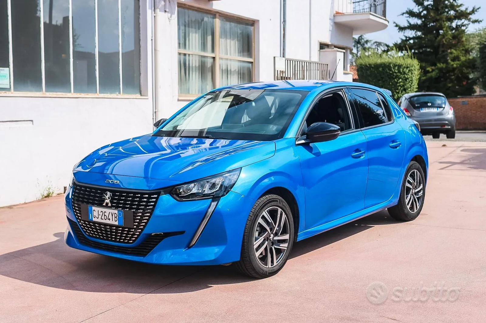Peugeot 208