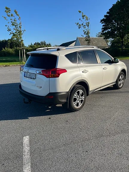Toyota Rav4 2013 photo 4