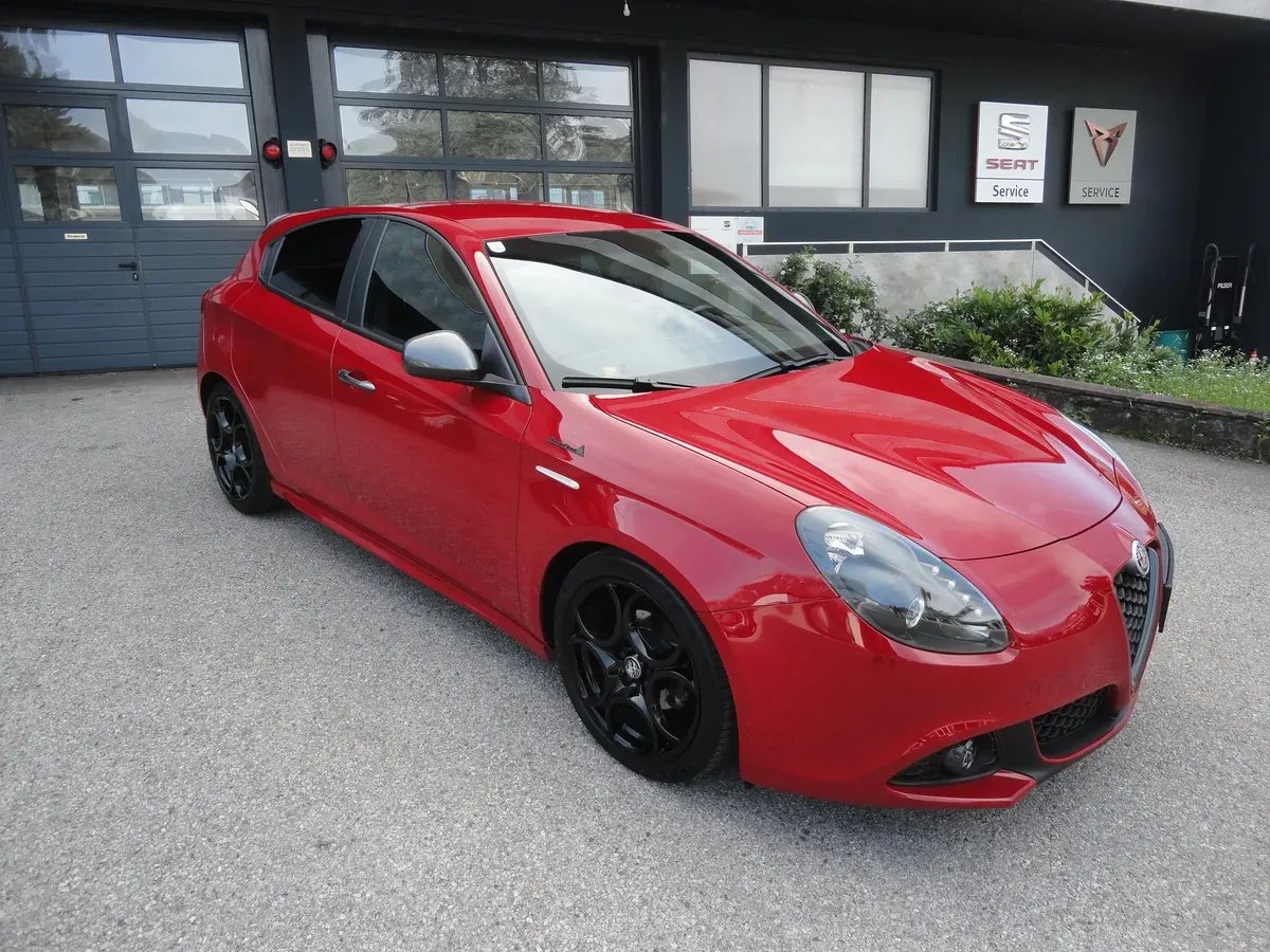 Alfa Romeo Giulietta 2016 photo 3