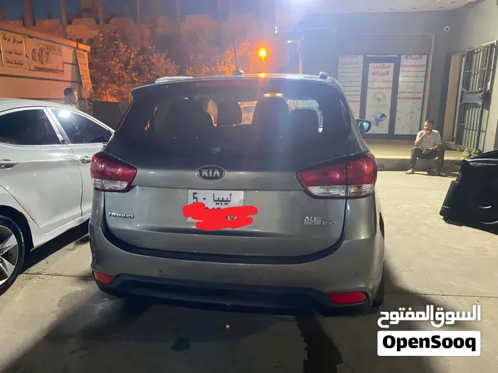 Kia Rondo 2015 photo 3