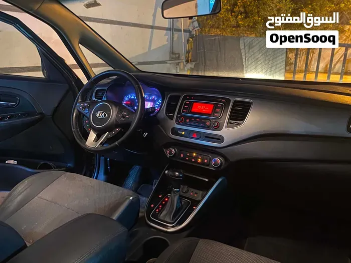 Kia Rondo 2015 photo 4