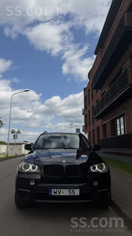 BMW X5 2010 photo 4