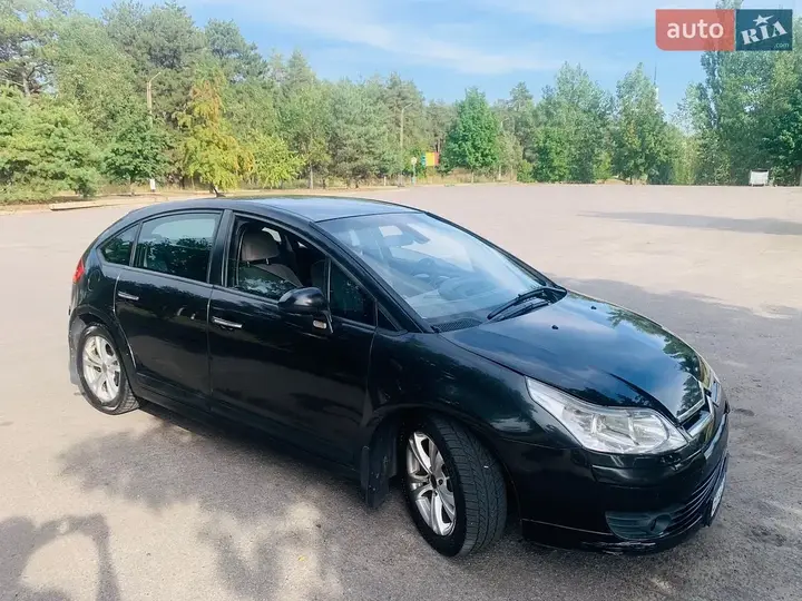 Citroen C4 2006 photo 2