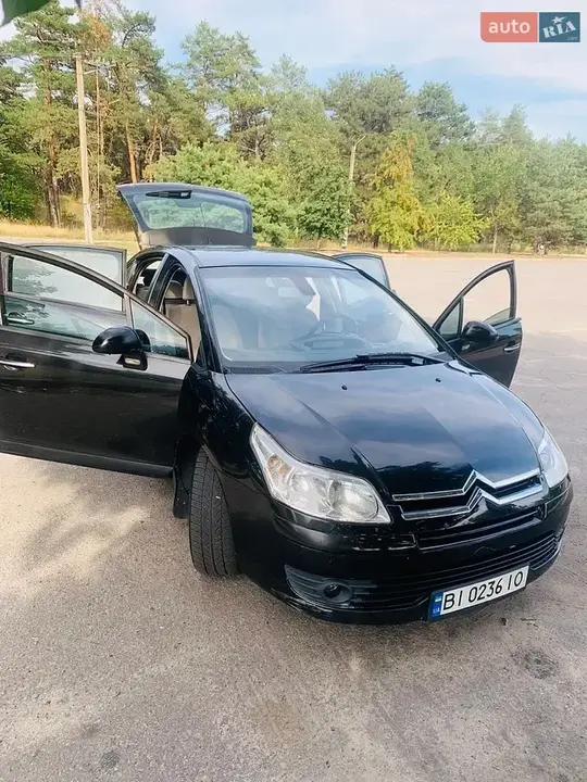 Citroen C4 2006 photo 4