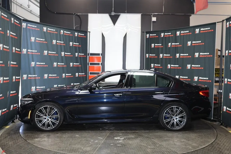 BMW 5 Series 2018 photo 3
