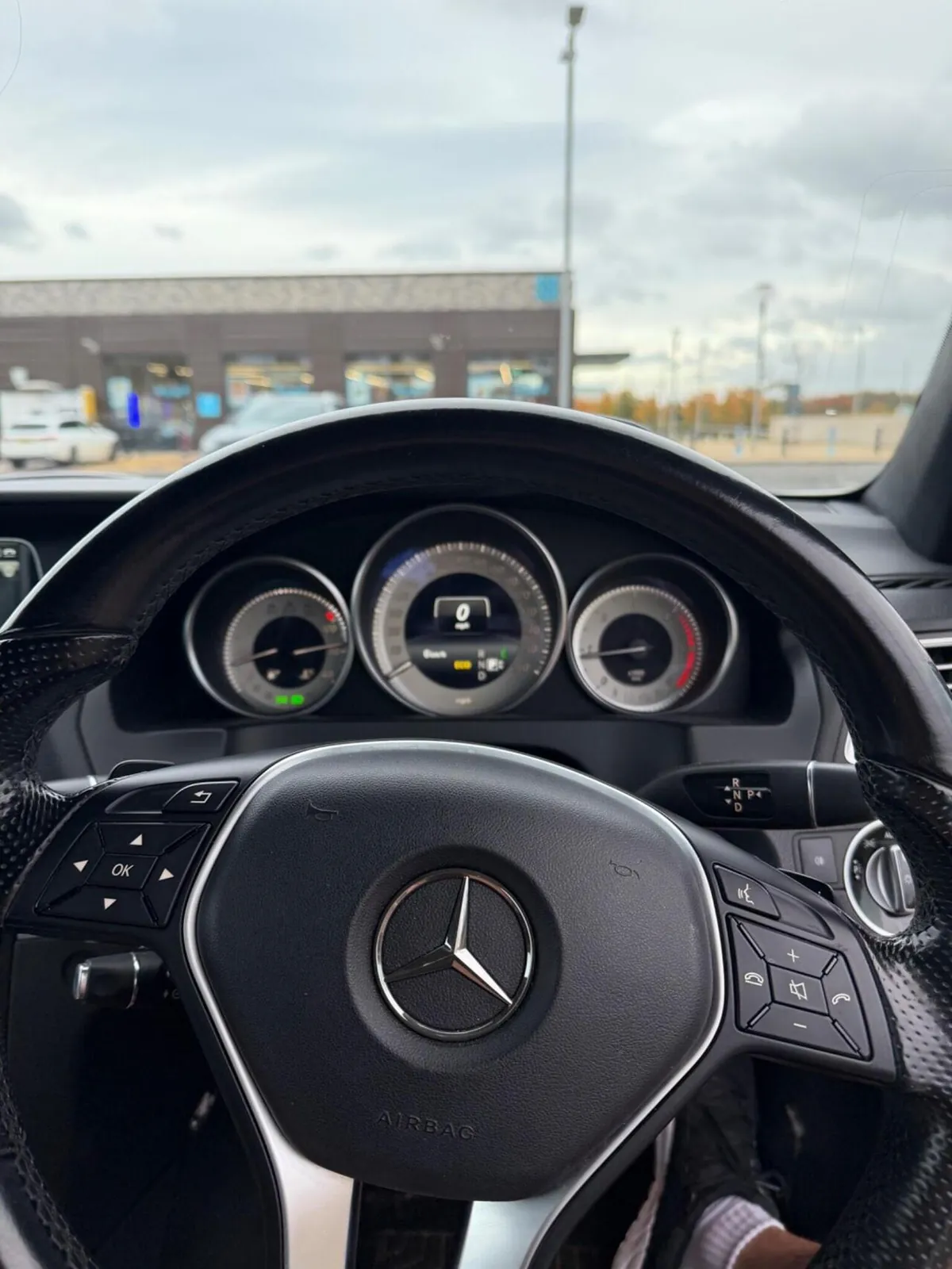 Mercedes-Benz E-Class 2014 photo 5