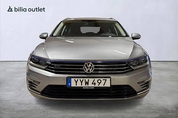 Volkswagen Passat 2018 photo 2