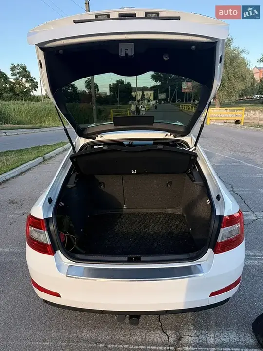 Skoda Octavia 2013 photo 5