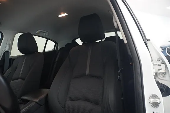 Mazda 3 2016 photo 4