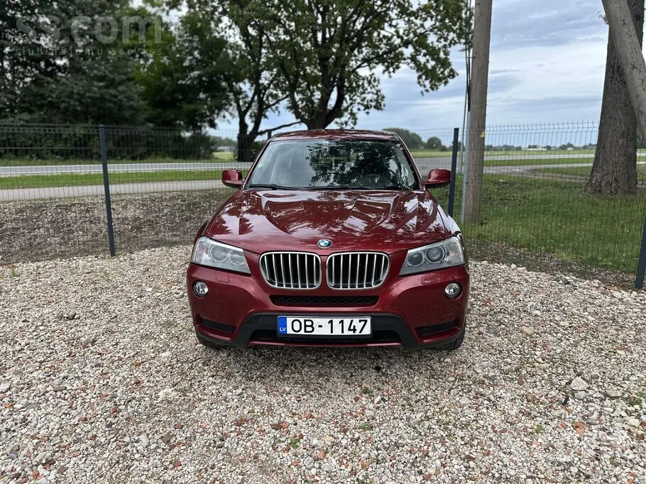 BMW X3 2011 photo 2