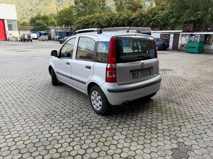 Fiat Panda 2011 photo 4