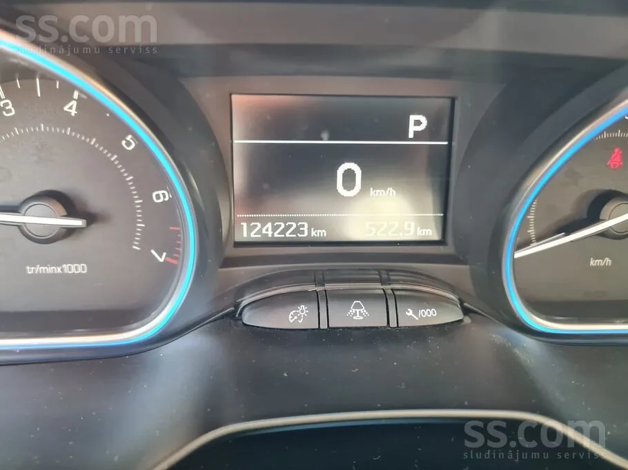Peugeot 2008 2016 photo 2
