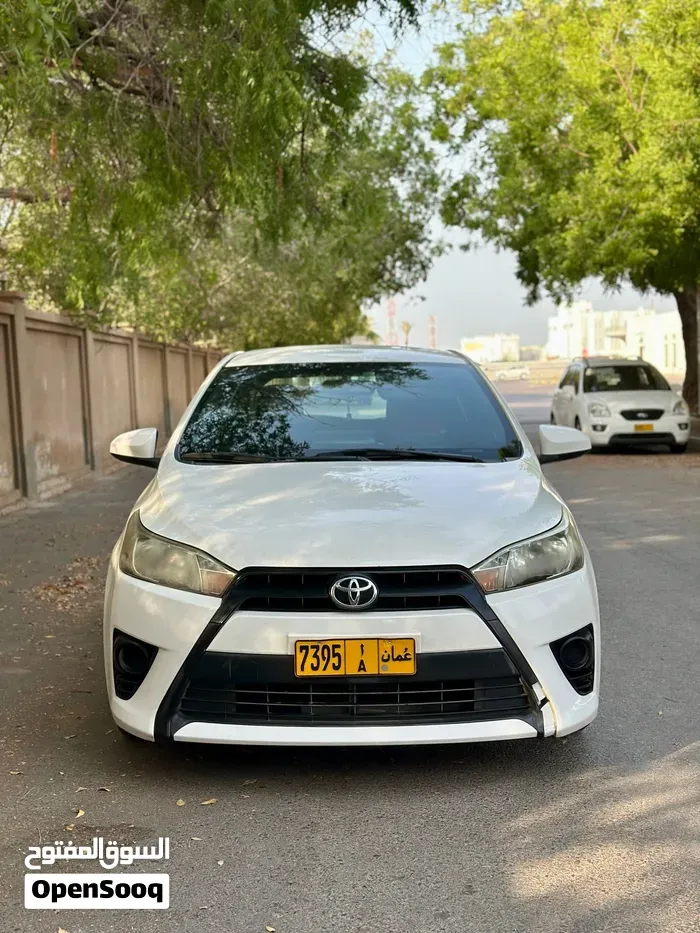 Toyota Yaris 2017 photo 2