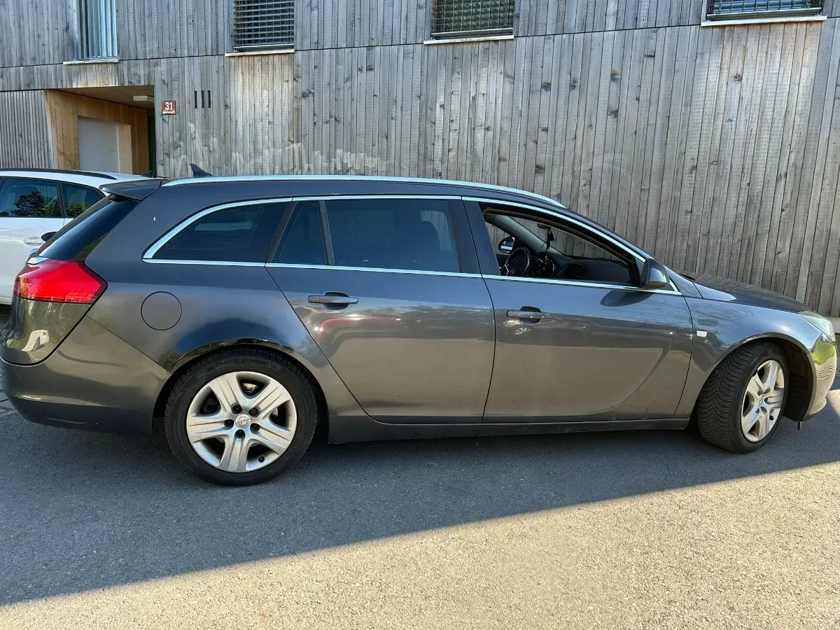 Opel Insignia 2010 photo 3