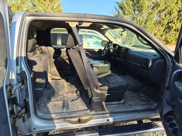 Chevrolet Silverado 1500 2010 photo 4